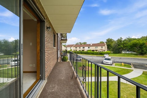 Tiny photo for 11021 S Theresa Circle #2D, Palos Hills, IL 60465 (MLS # 12756052)