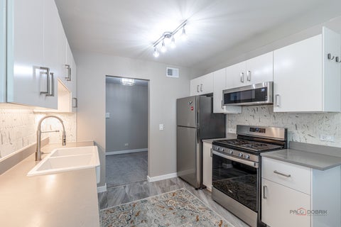 Tiny photo for 369 Southbury Court #D2, Schaumburg, IL 60193 (MLS # 12729190)