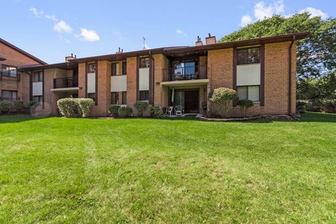Tiny photo for 2204 Wharf Drive #2308, Woodridge, IL 60517 (MLS # 12777945)