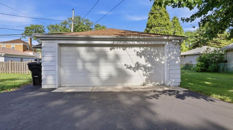 Tiny photo for 2213 Mayfair Avenue, Westchester, IL 60154 (MLS # 12669723)
