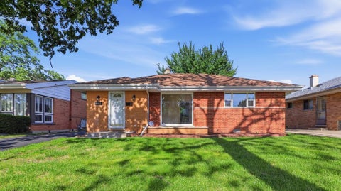 Tiny photo for 2213 Mayfair Avenue, Westchester, IL 60154 (MLS # 12669723)
