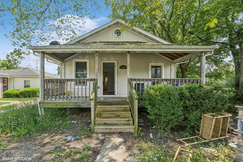 Photo of 406 Ontario Street, Joliet, IL 60436 (MLS # 12446468)