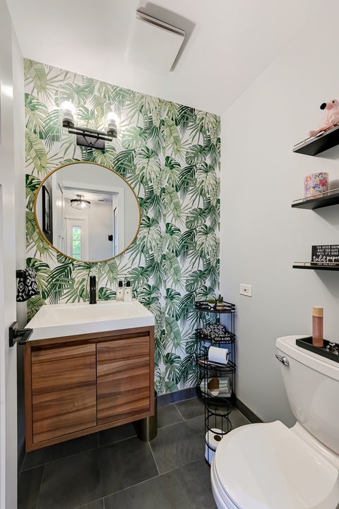 Tiny photo for 385 Coventry Court #385, Clarendon Hills, IL 60514 (MLS # 12691056)