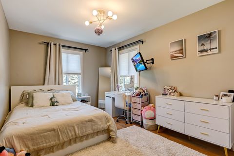 Tiny photo for 385 Coventry Court #385, Clarendon Hills, IL 60514 (MLS # 12691056)