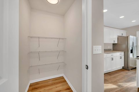 Tiny photo for 809 N Joliet Street, Wilmington, IL 60481 (MLS # 12533407)