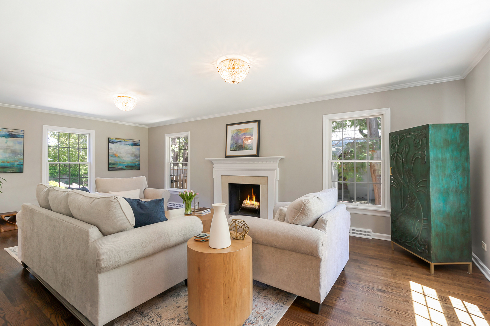 348 E Woodland Road