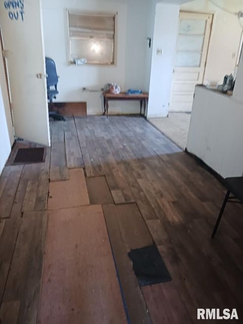 Tiny photo for 502 E MATTHEW Street, Sesser, IL 62884 (MLS # EB458499)