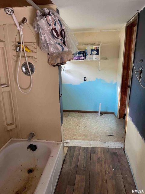 Tiny photo for 502 E MATTHEW Street, Sesser, IL 62884 (MLS # EB458499)