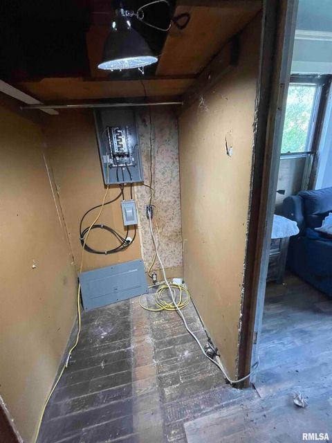 Tiny photo for 502 E MATTHEW Street, Sesser, IL 62884 (MLS # EB458499)