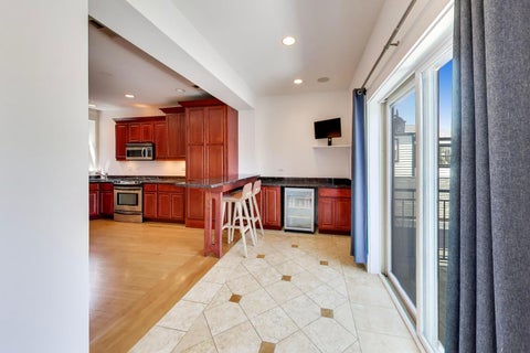 Tiny photo for 2046 W Cuyler Avenue #3W, Chicago, IL 60618 (MLS # 12706856)