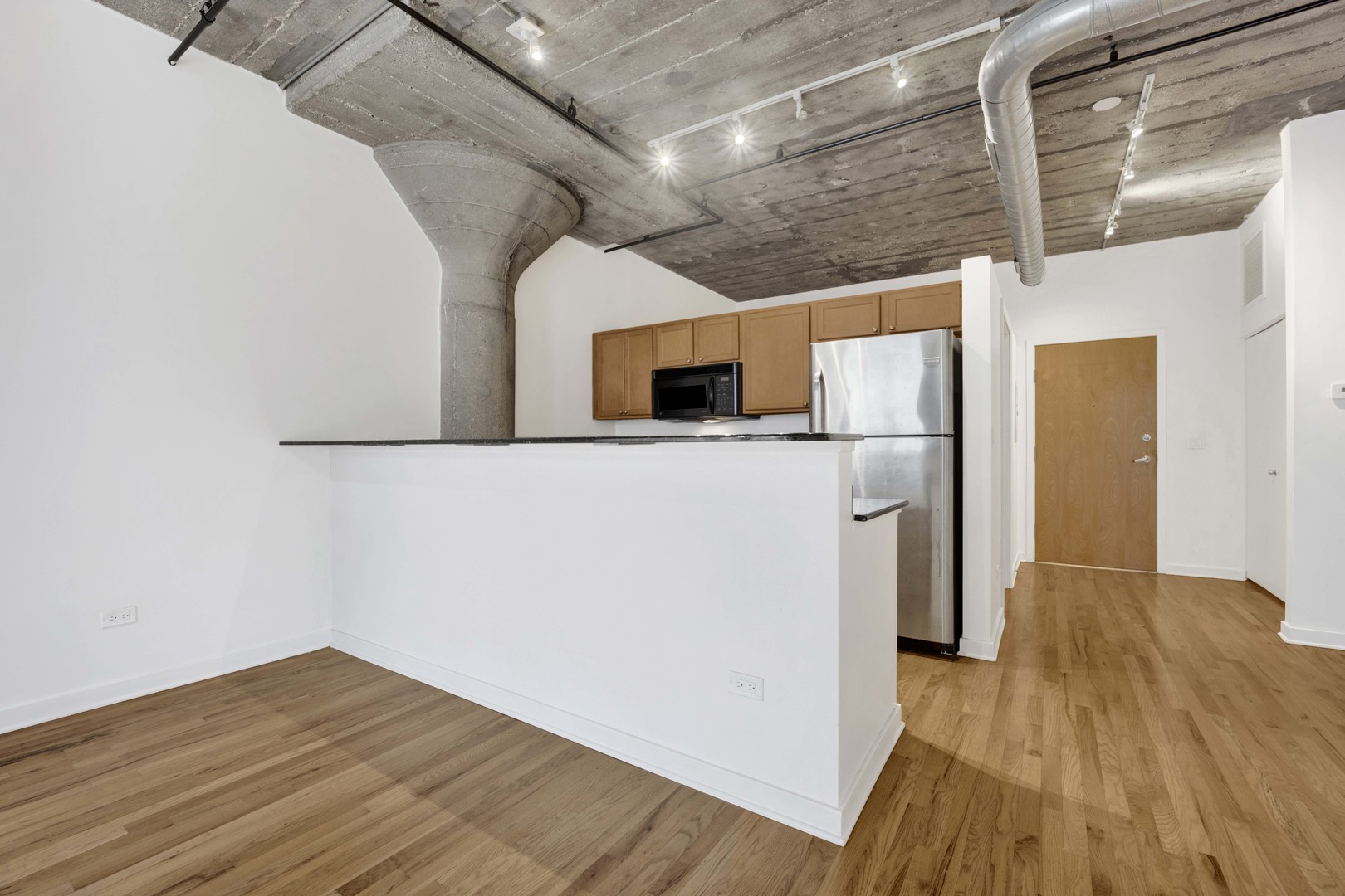1151 W 14th Place 209
