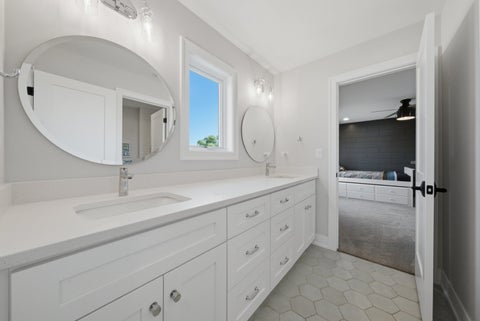 Tiny photo for 323 E 3rd Street, Elmhurst, IL 60126 (MLS # 12755509)