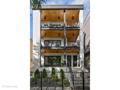 1752 W Huron Street 2 Chicago IL 60622