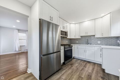 Tiny photo for 805 Norfolk Avenue, Westchester, IL 60154 (MLS # 12526862)