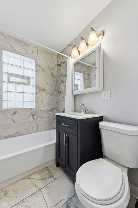 Tiny photo for 805 Norfolk Avenue, Westchester, IL 60154 (MLS # 12526862)