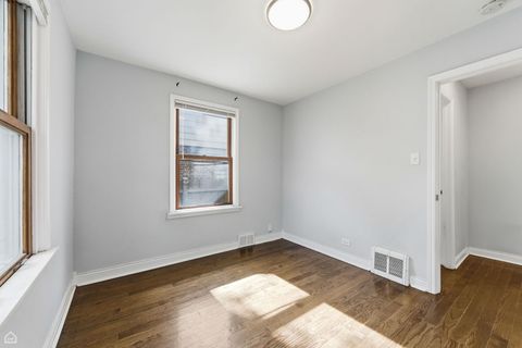 Tiny photo for 805 Norfolk Avenue, Westchester, IL 60154 (MLS # 12526862)