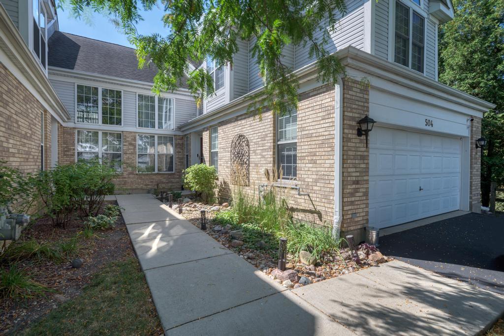 View Westmont, IL 60559 townhome