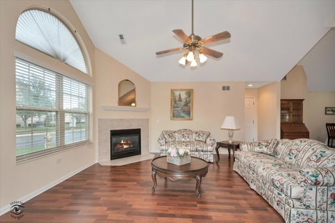 Tiny photo for 18253 Murphy Circle, Tinley Park, IL 60487 (MLS # 12775971)