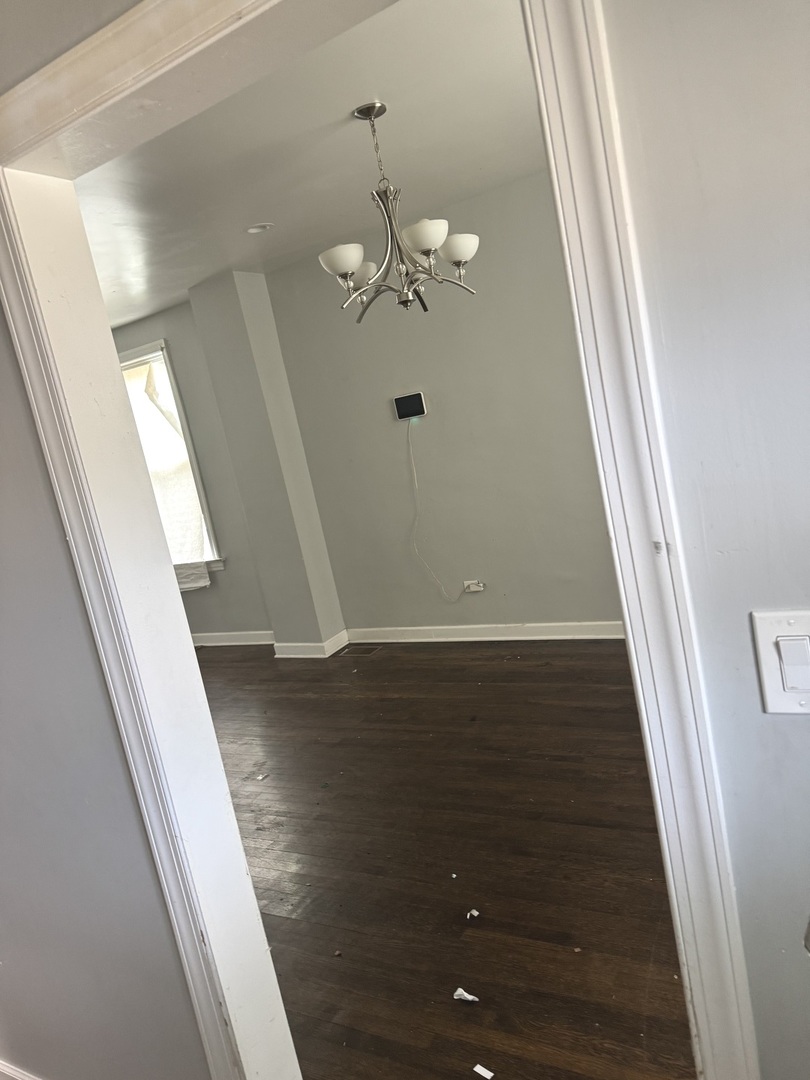 701 E 89th Place