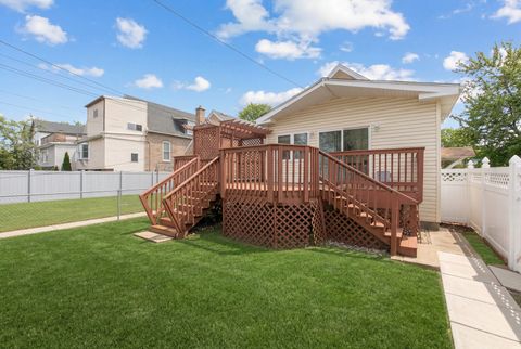 Tiny photo for 5158 W Carmen Avenue W, Chicago, IL 60630 (MLS # 12615090)