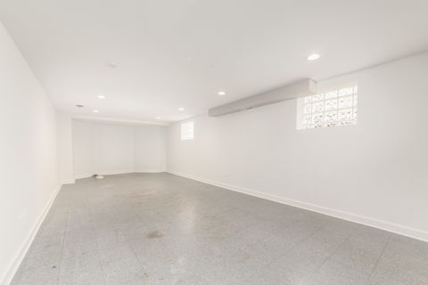 Tiny photo for 5158 W Carmen Avenue W, Chicago, IL 60630 (MLS # 12615090)