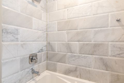 Tiny photo for 5158 W Carmen Avenue W, Chicago, IL 60630 (MLS # 12615090)