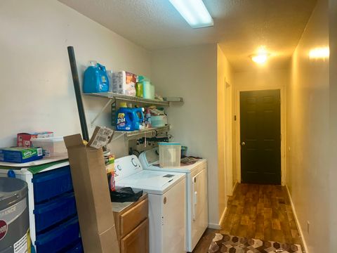 Tiny photo for 6 Carriage Lane, Metropolis, IL 62960 (MLS # 12549619)