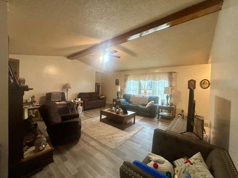 Tiny photo for 6 Carriage Lane, Metropolis, IL 62960 (MLS # 12549619)