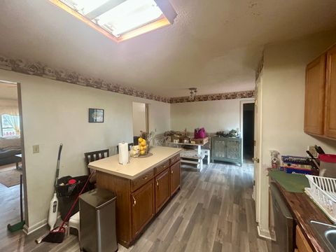 Tiny photo for 6 Carriage Lane, Metropolis, IL 62960 (MLS # 12549619)