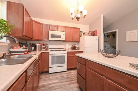 Tiny photo for 1425 N Mcaree Road, Waukegan, IL 60085 (MLS # 12462971)