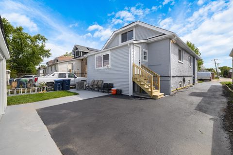 Tiny photo for 608 S 21st Avenue, Maywood, IL 60153 (MLS # 12643513)