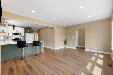 Tiny photo for 608 S 21st Avenue, Maywood, IL 60153 (MLS # 12643513)