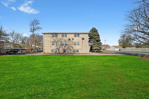 Tiny photo for 4552 Prescott Avenue, Lyons, IL 60534 (MLS # 12518416)