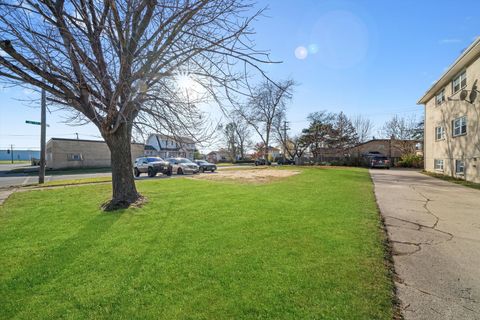 Tiny photo for 4552 Prescott Avenue, Lyons, IL 60534 (MLS # 12518416)