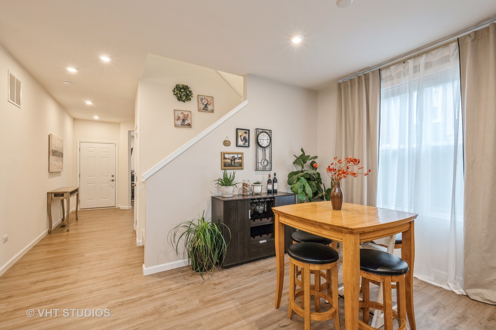 Kildeer, Illinois 60047, United States, 3 Bedrooms Bedrooms, ,3 BathroomsBathrooms,Residential,Contingent,181303