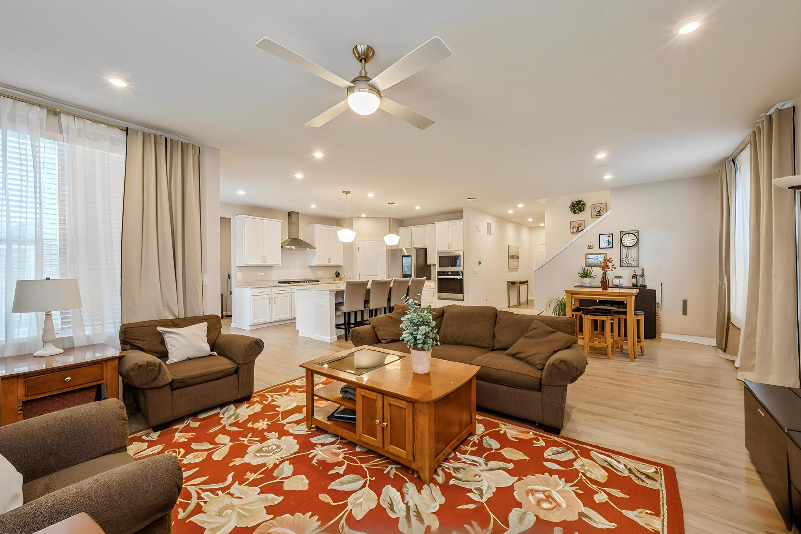 Kildeer, Illinois 60047, United States, 3 Bedrooms Bedrooms, ,3 BathroomsBathrooms,Residential,Contingent,181303