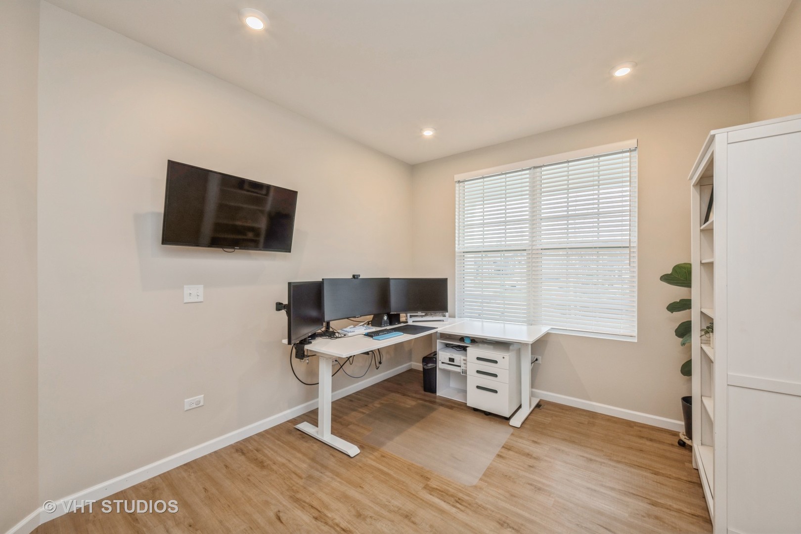 Kildeer, Illinois 60047, United States, 3 Bedrooms Bedrooms, ,3 BathroomsBathrooms,Residential,Contingent,181303