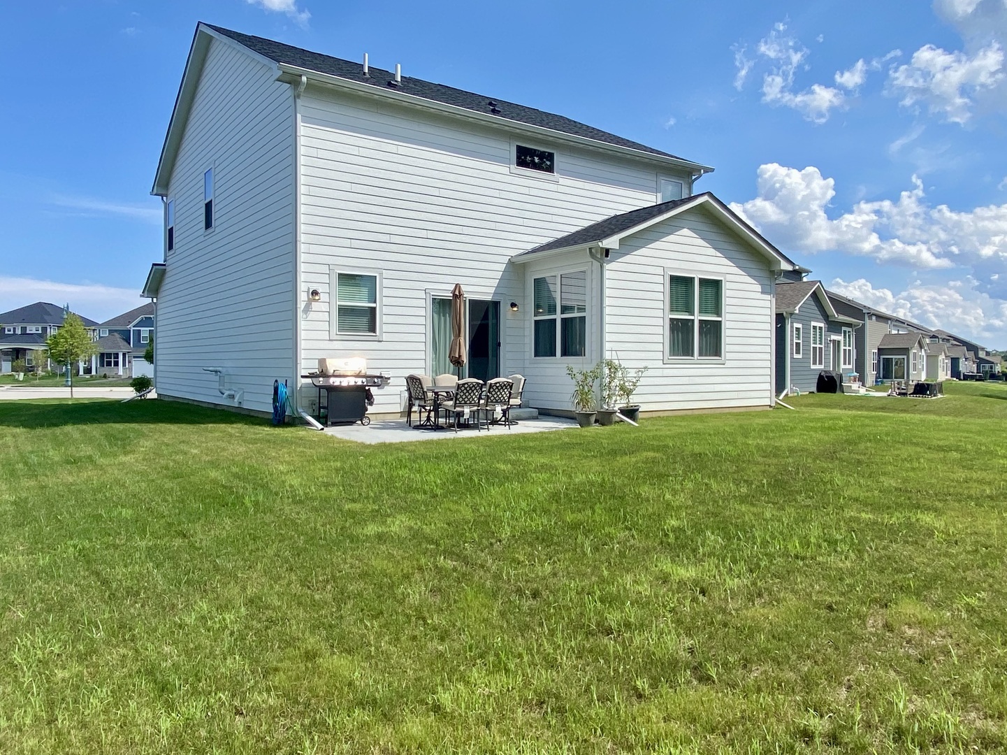 Kildeer, Illinois 60047, United States, 3 Bedrooms Bedrooms, ,3 BathroomsBathrooms,Residential,Contingent,181303