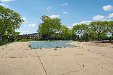 Tiny photo for 1 Villa Verde Drive #211, Buffalo Grove, IL 60089 (MLS # 12660710)