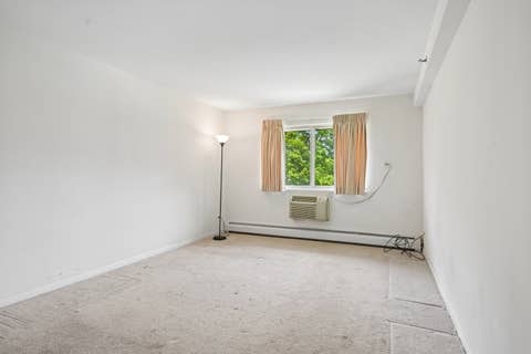 Tiny photo for 1 Villa Verde Drive #211, Buffalo Grove, IL 60089 (MLS # 12660710)