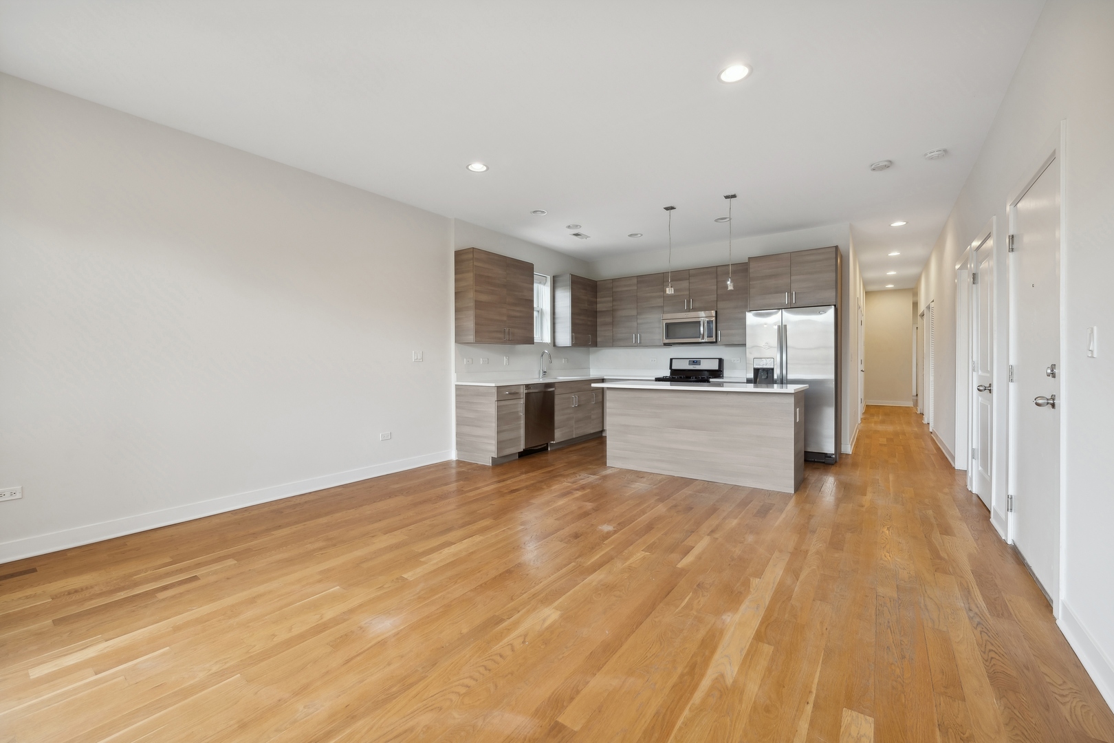 1952 W Erie Street 3W