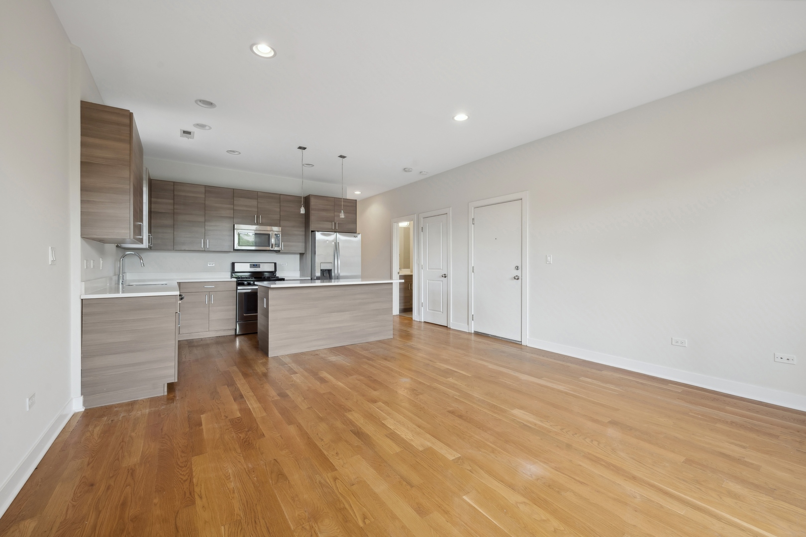 1952 W Erie Street 3W