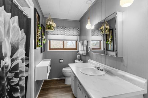 Tiny photo for 1708 PARKVIEW Ave, Rockford, IL 61107 (MLS # 12599512)