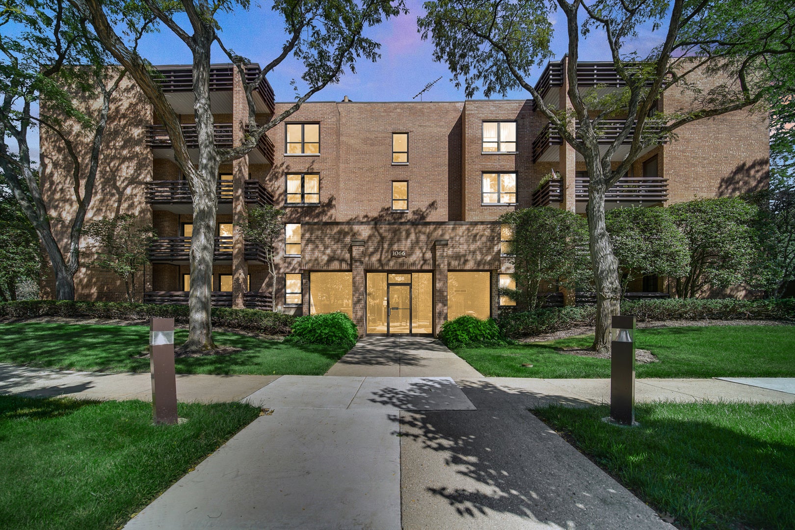 1066 SHERMER Road 11