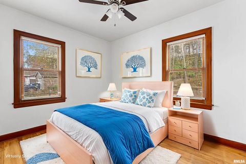 Tiny photo for 511 WAVERLY Road, Davenport, IA 52804 (MLS # QC4269307)