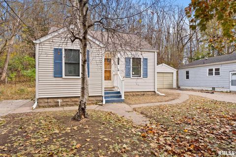 Tiny photo for 511 WAVERLY Road, Davenport, IA 52804 (MLS # QC4269307)