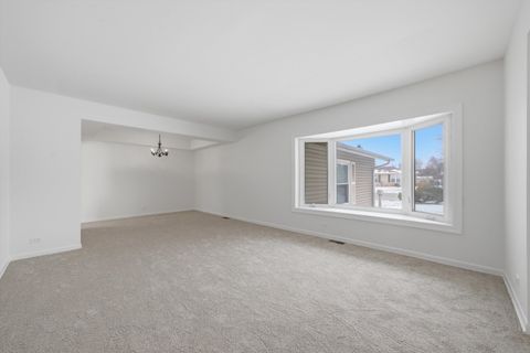 Tiny photo for Elk Grove Village, IL 60007 (MLS # 12631606)