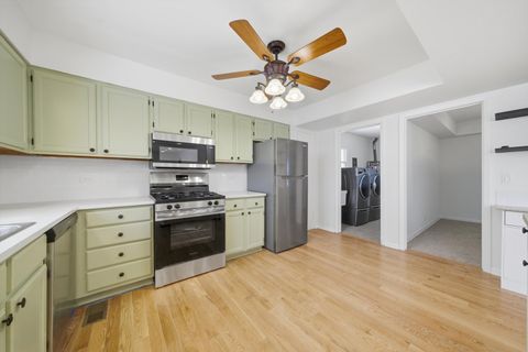 Tiny photo for Elk Grove Village, IL 60007 (MLS # 12631606)