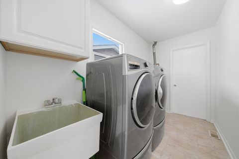 Tiny photo for Elk Grove Village, IL 60007 (MLS # 12631606)
