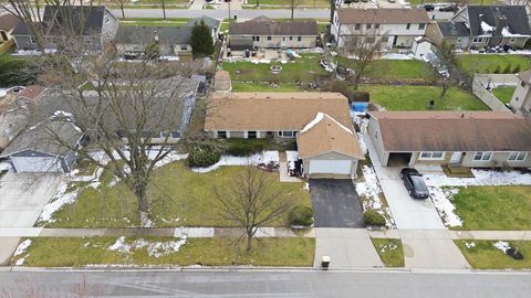 Tiny photo for Elk Grove Village, IL 60007 (MLS # 12631606)